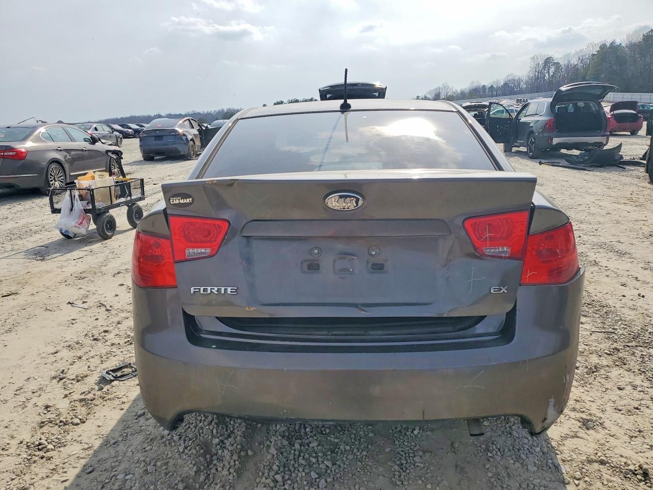 2010 KIA FORTE