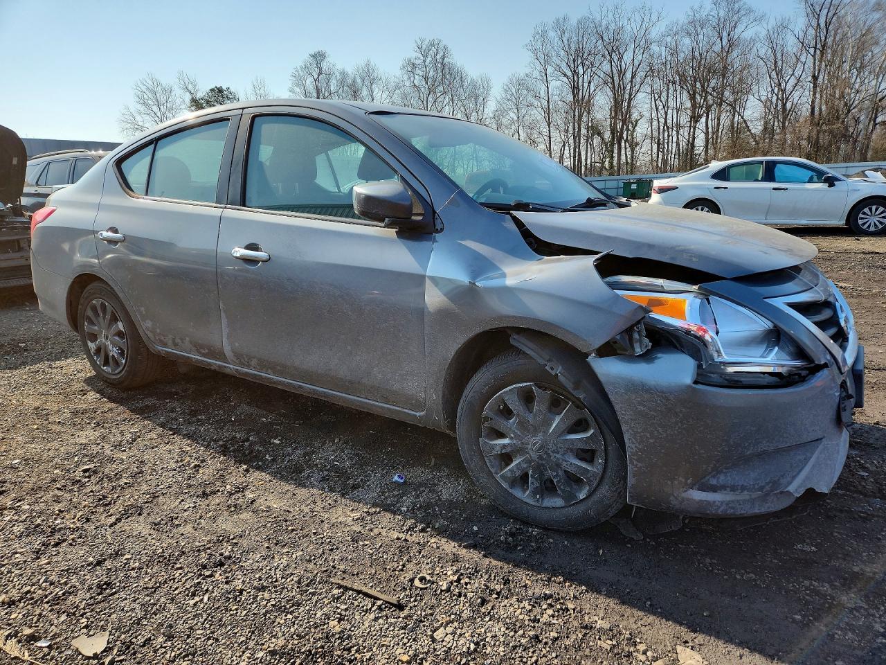 2016 NISSAN VERSA