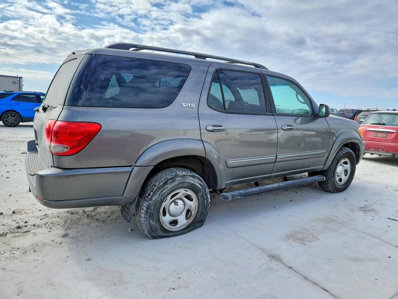 2005 TOYOTA Sequoia
