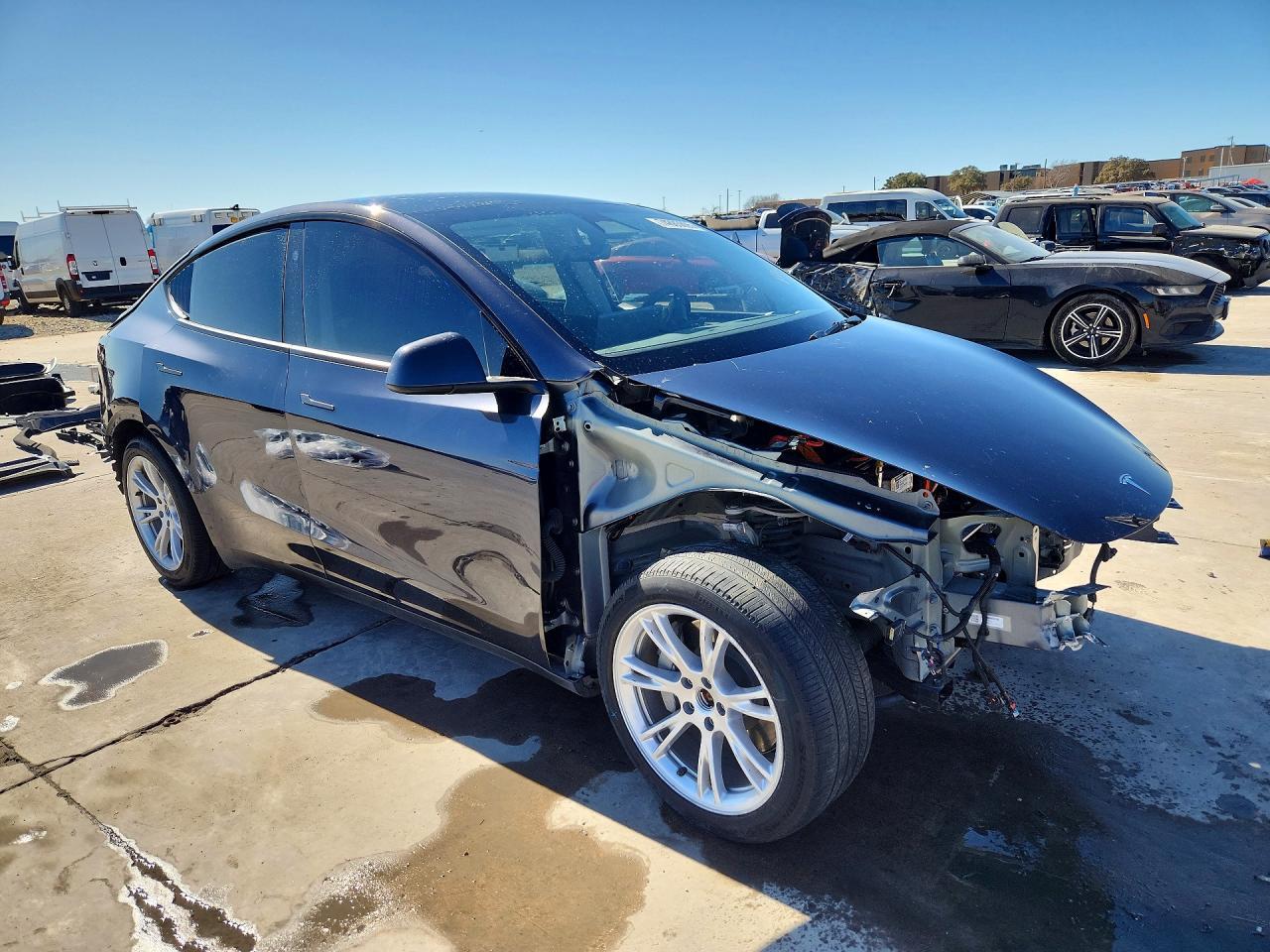 2024 TESLA MODEL Y