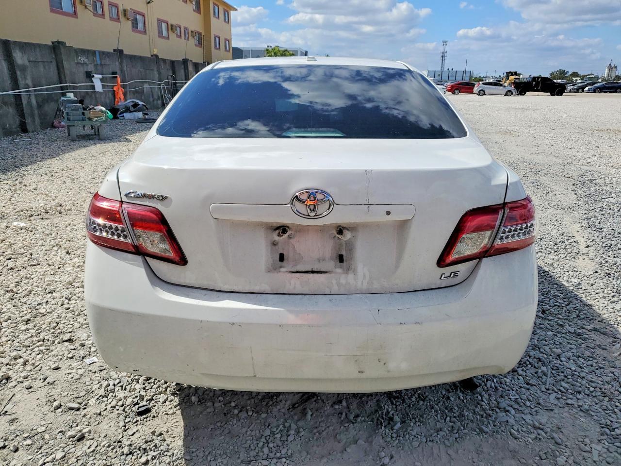 2010 TOYOTA CAMRY