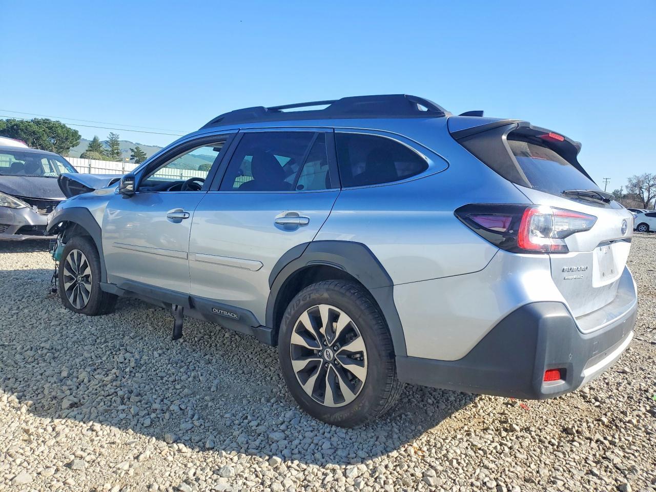 2023 SUBARU Outback