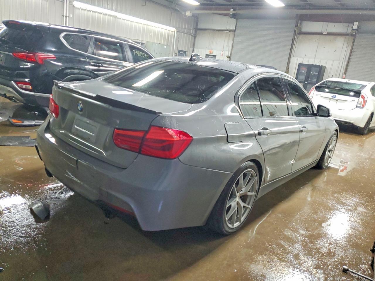2013 BMW 3 SERIES