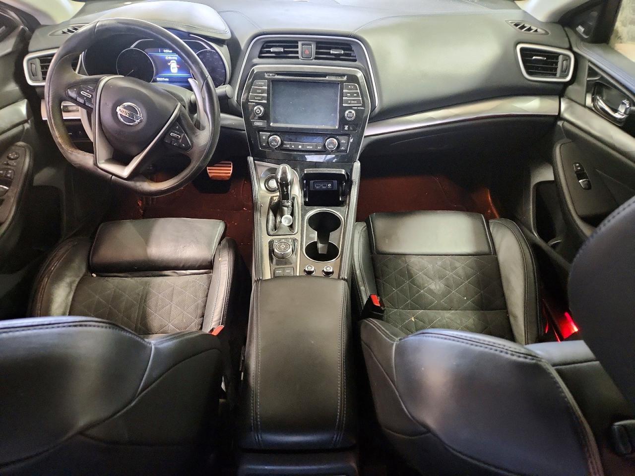 2017 NISSAN Maxima