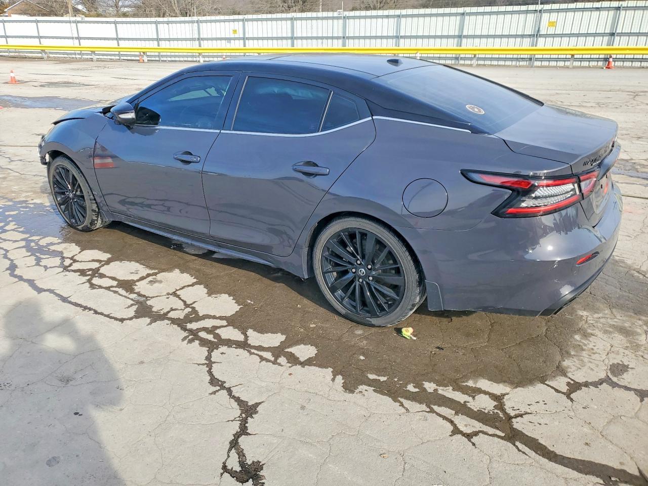 2021 NISSAN Maxima