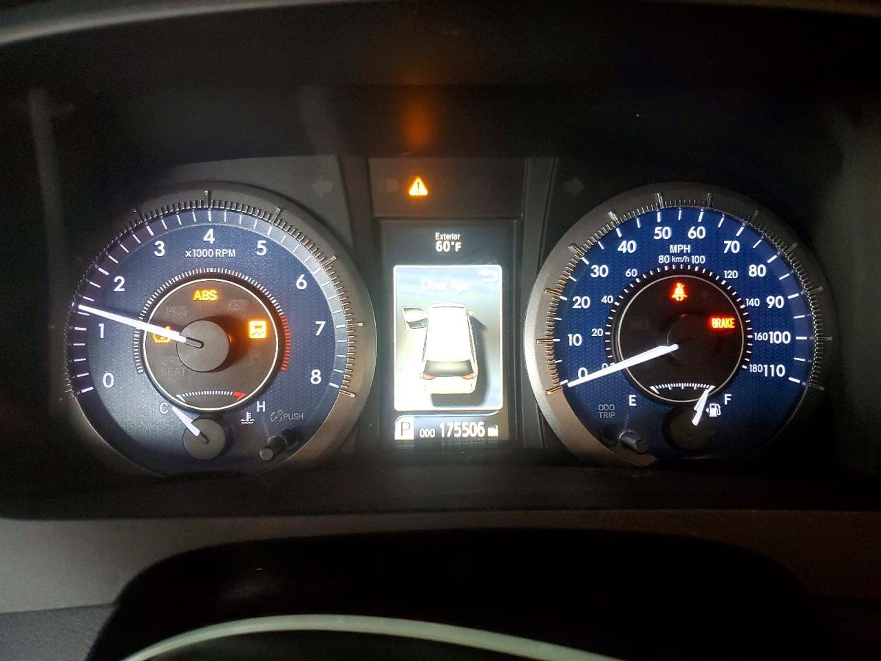 2015 TOYOTA SIENNA