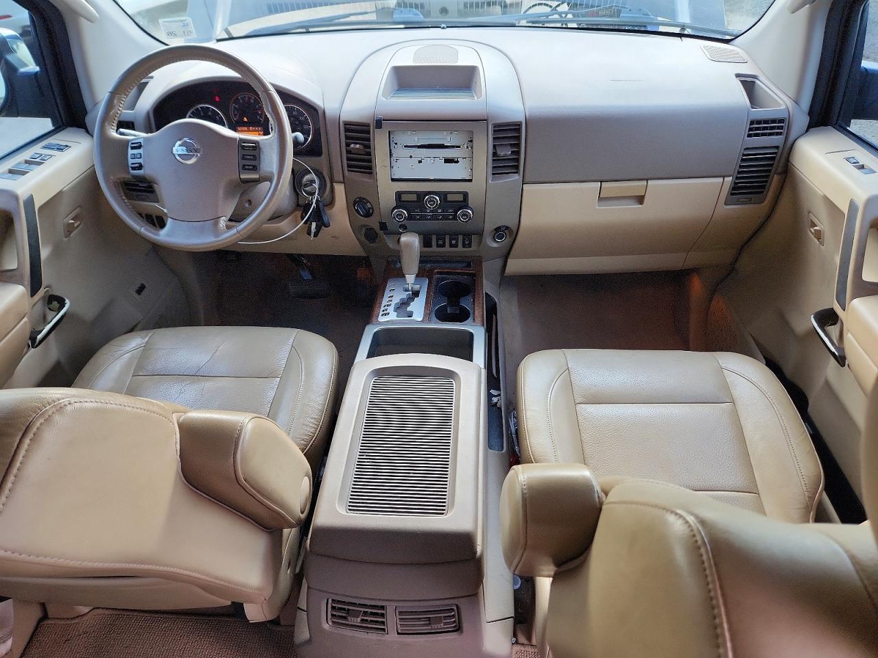 2011 NISSAN Titan