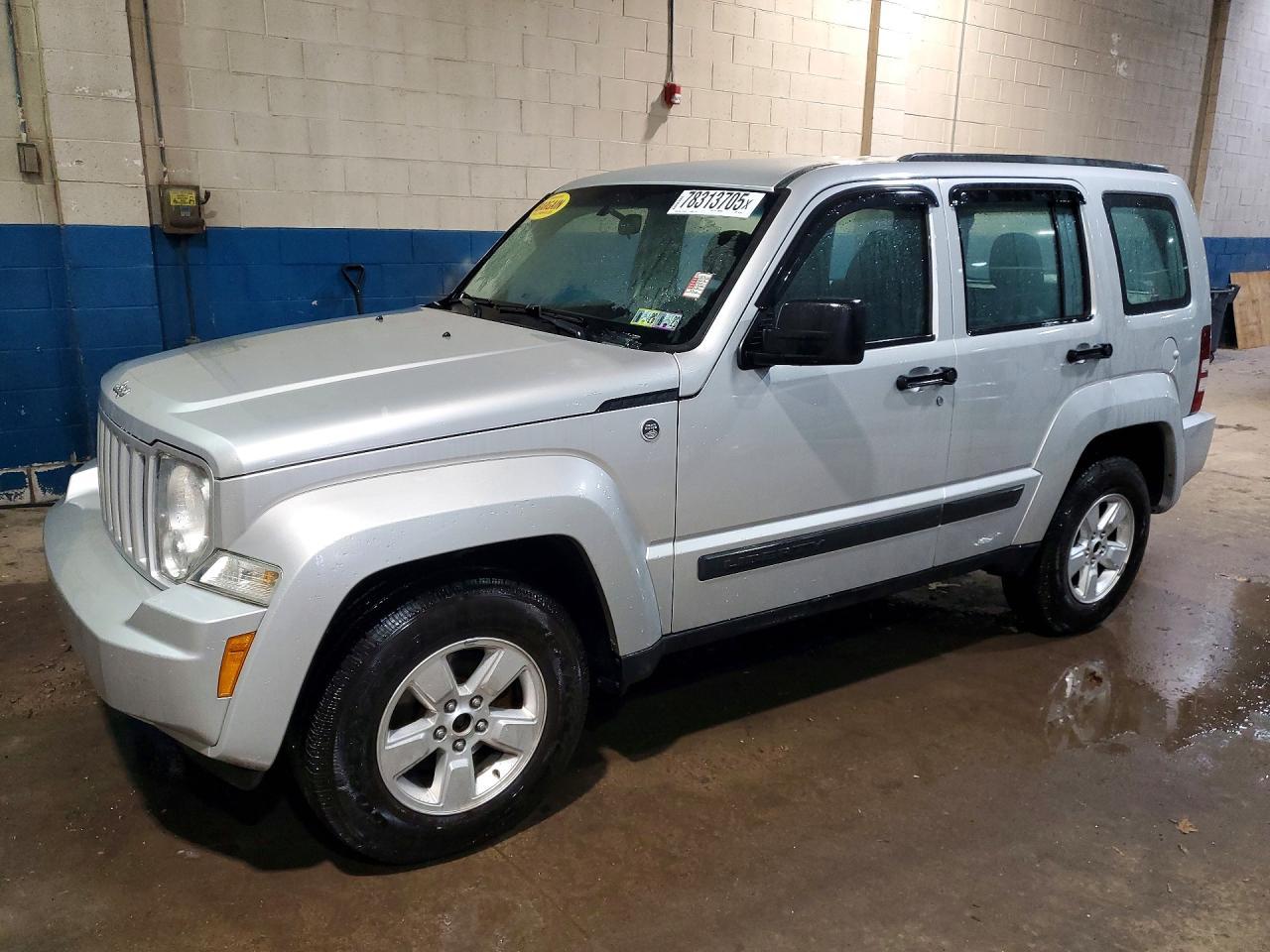 2012 JEEP Liberty