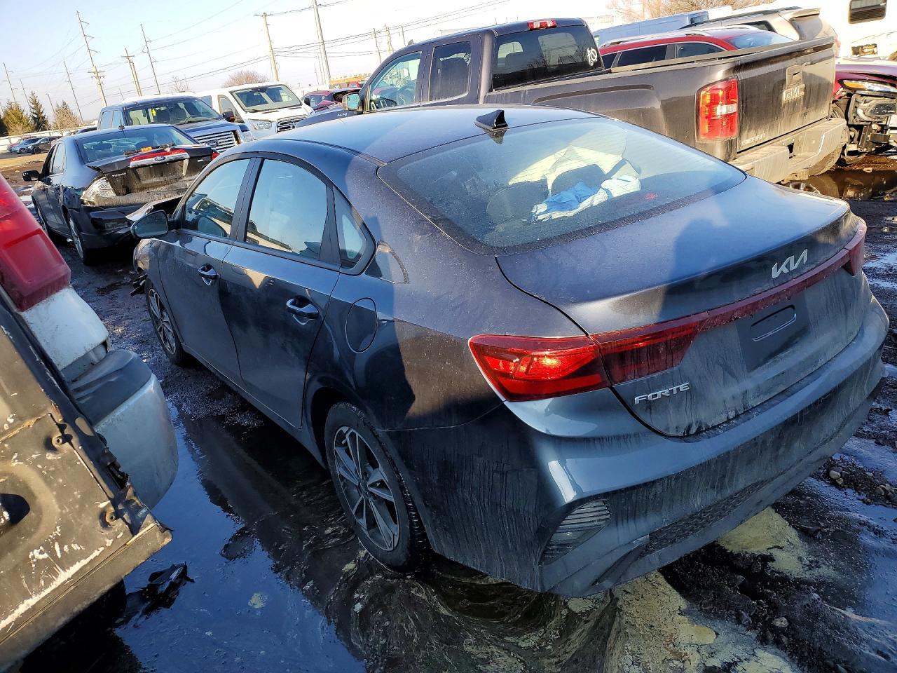 2023 KIA FORTE