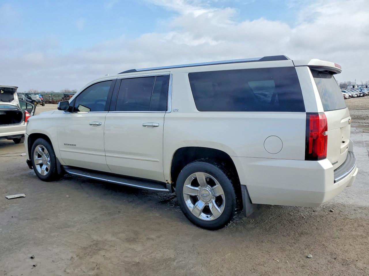 2015 CHEVROLET Suburban