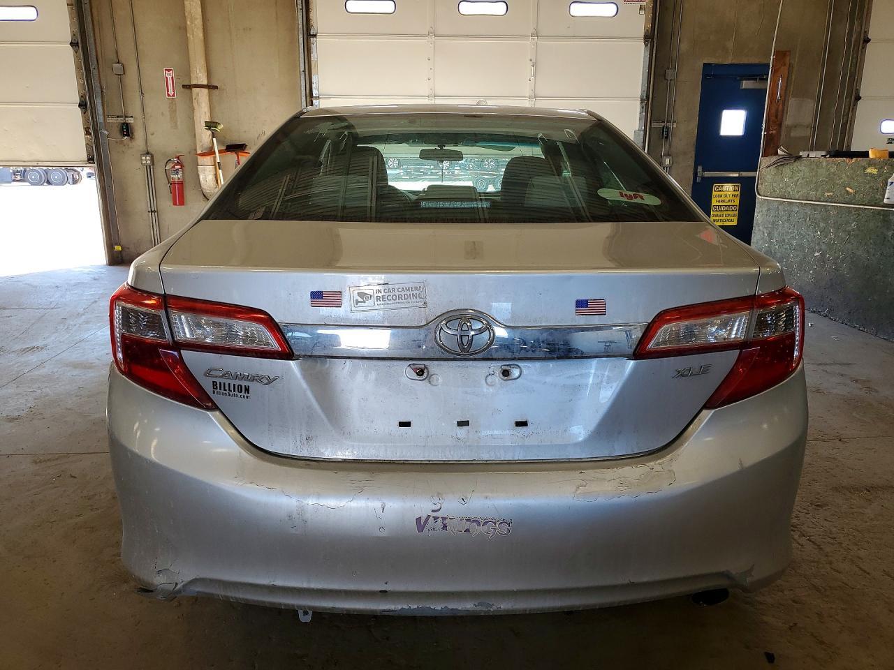 2014 TOYOTA CAMRY