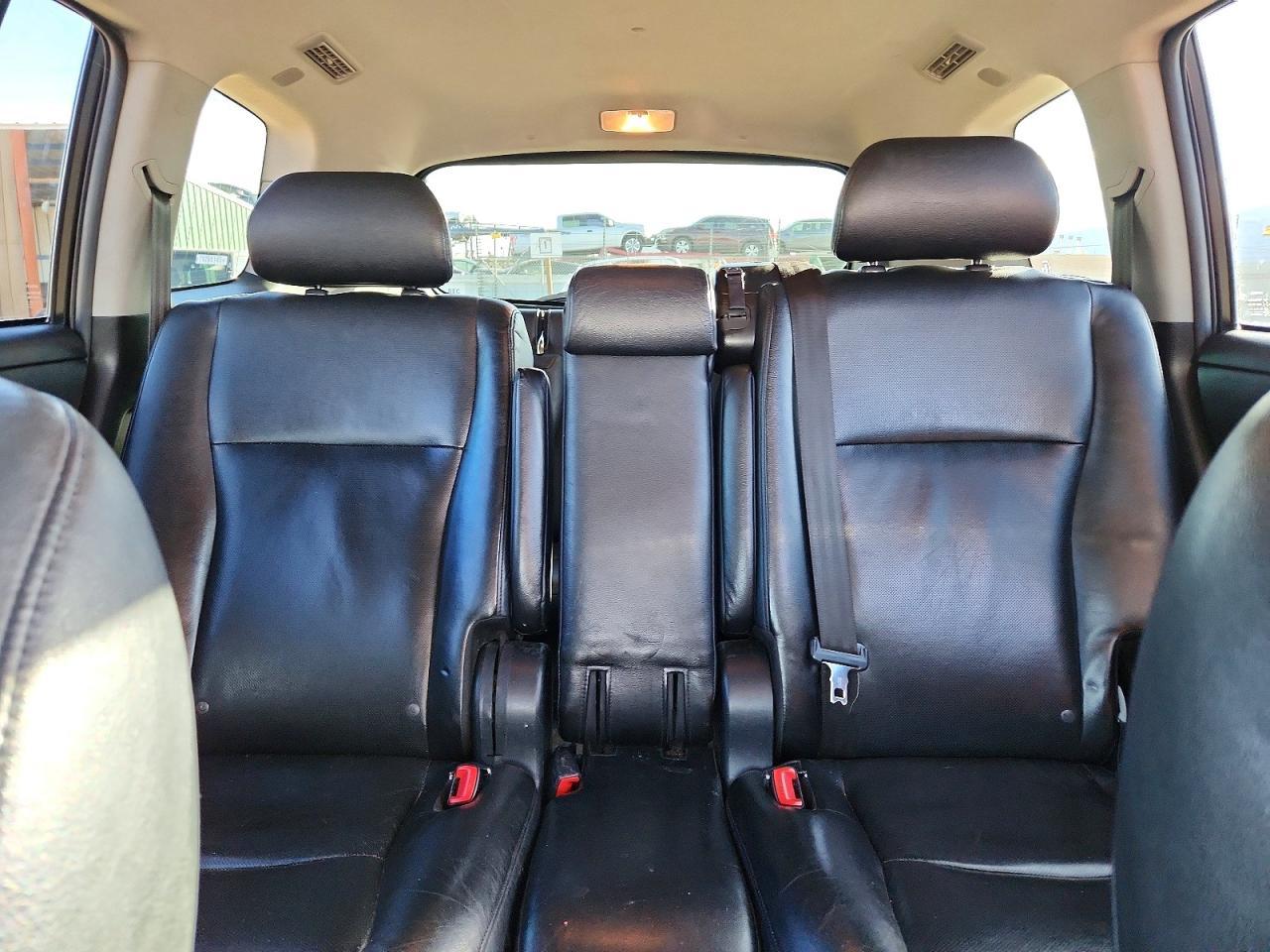 2011 TOYOTA HIGHLANDER