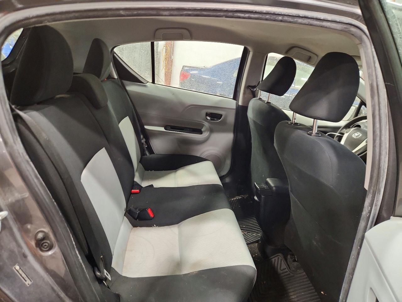 2012 TOYOTA Prius c