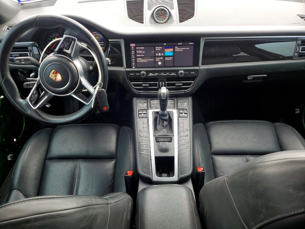 2019 PORSCHE Macan