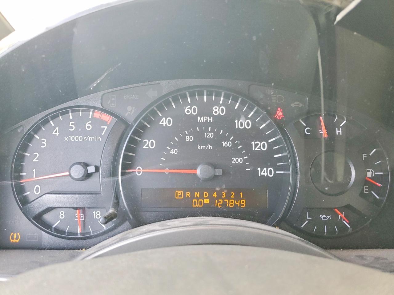 2004 NISSAN Armada