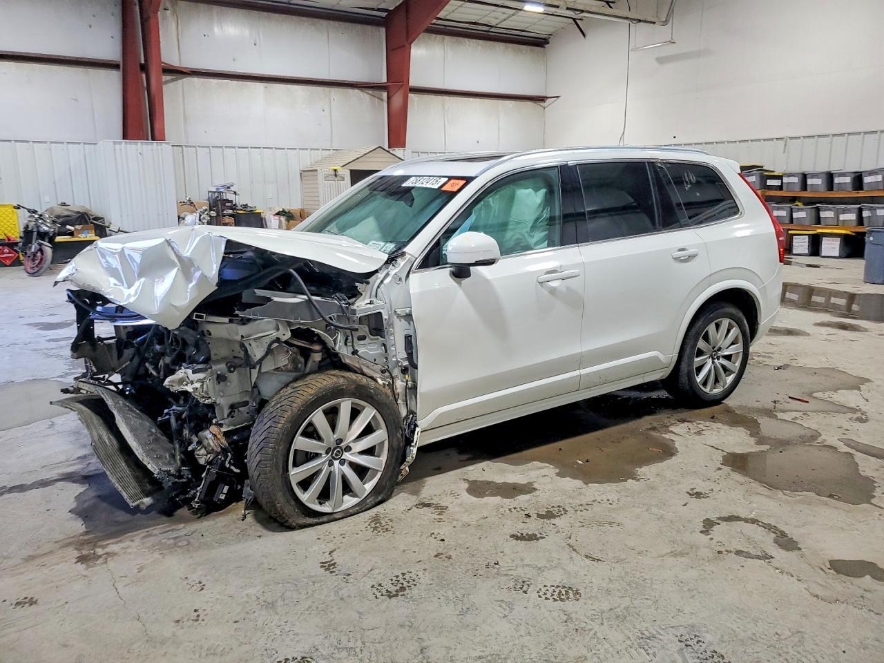 2020 VOLVO XC90
