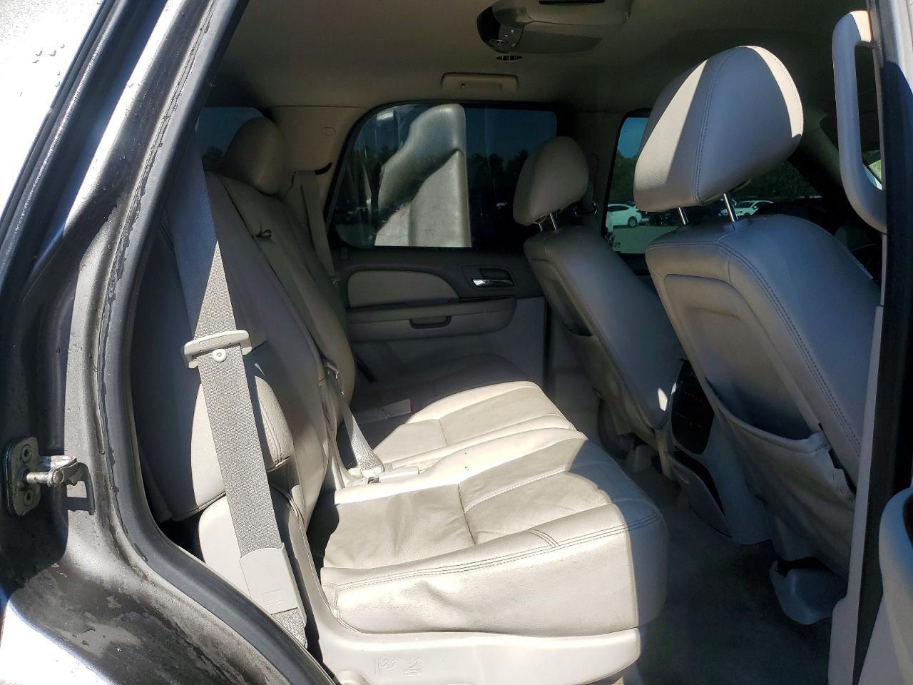 2012 CHEVROLET Tahoe