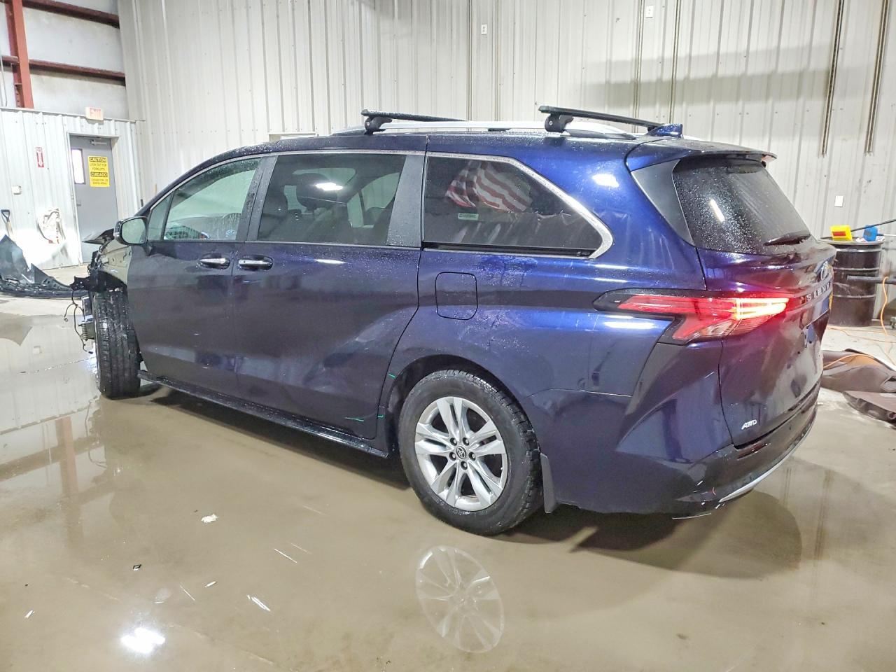 2021 TOYOTA SIENNA