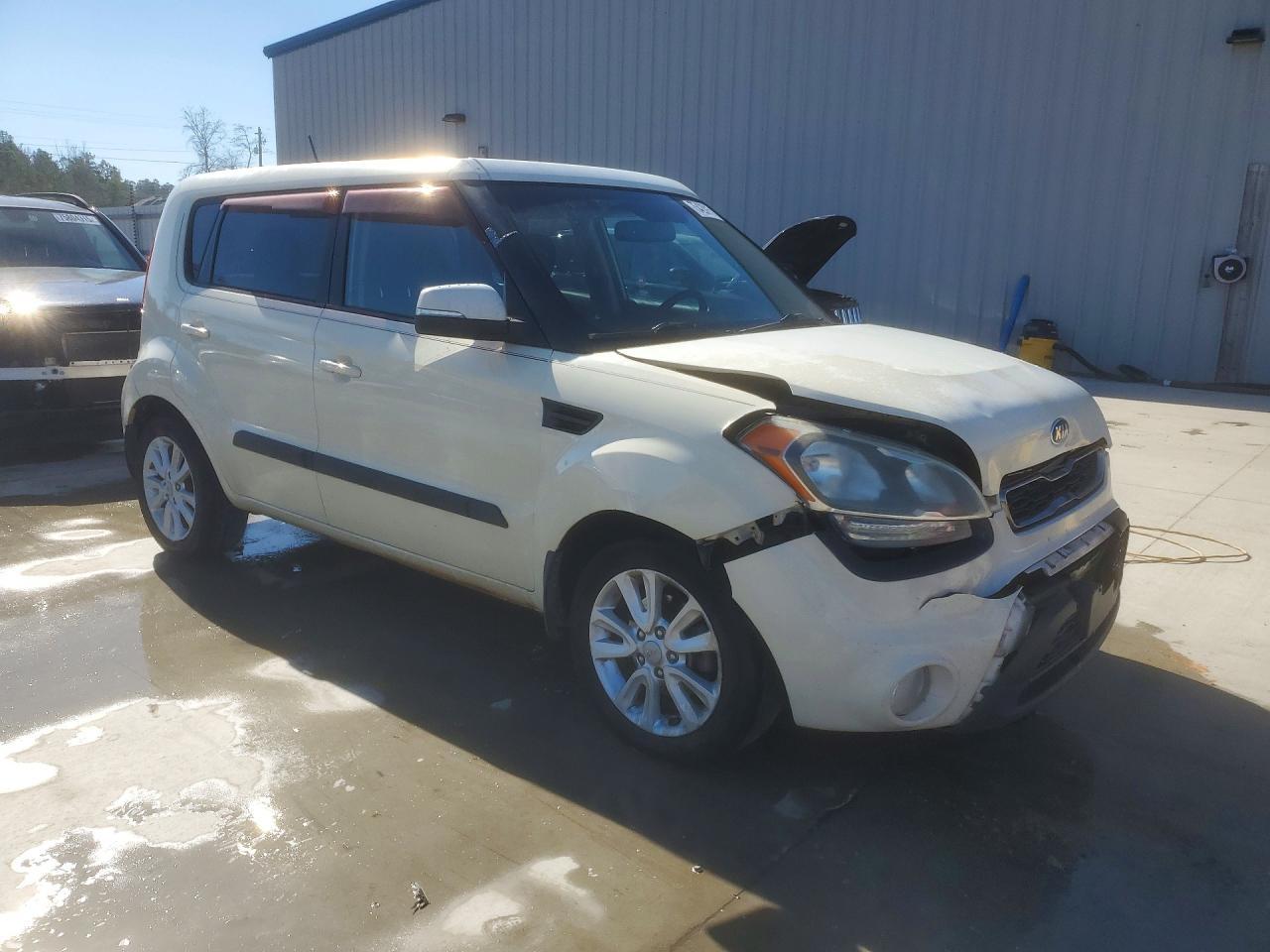 2013 KIA SOUL