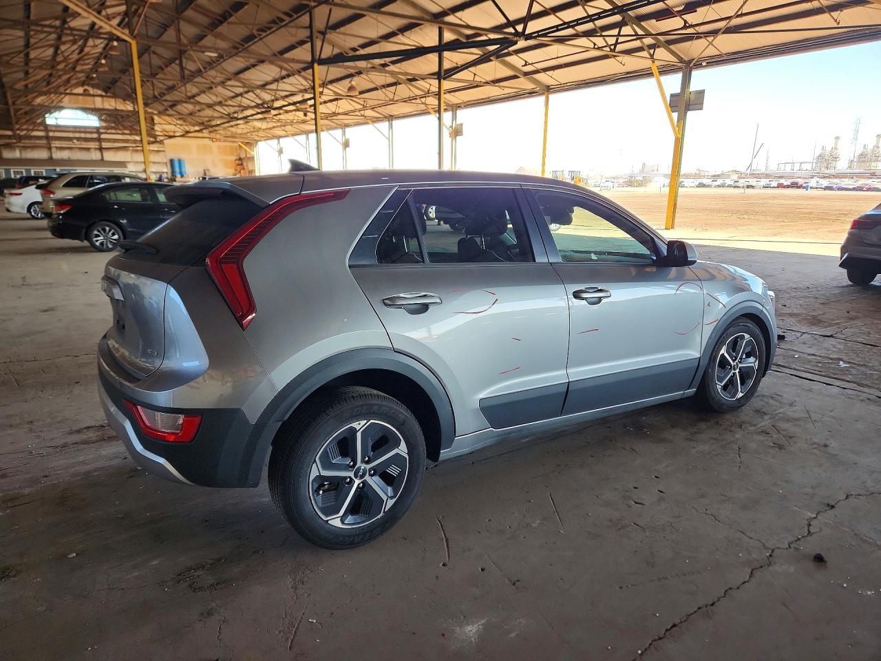 2023 KIA Niro