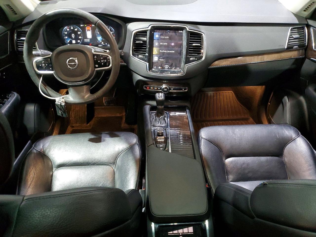 2016 VOLVO XC90