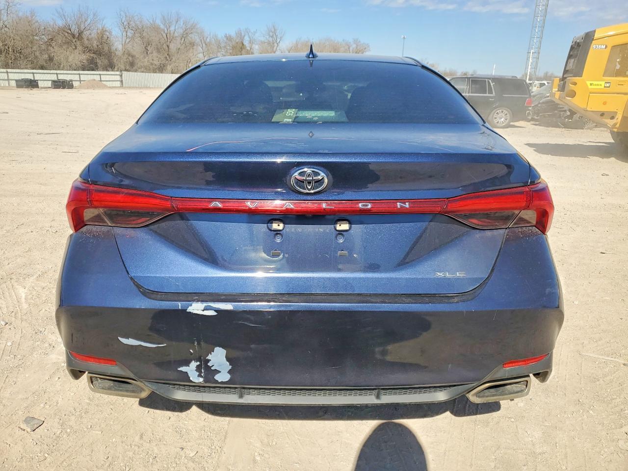 2020 TOYOTA Avalon