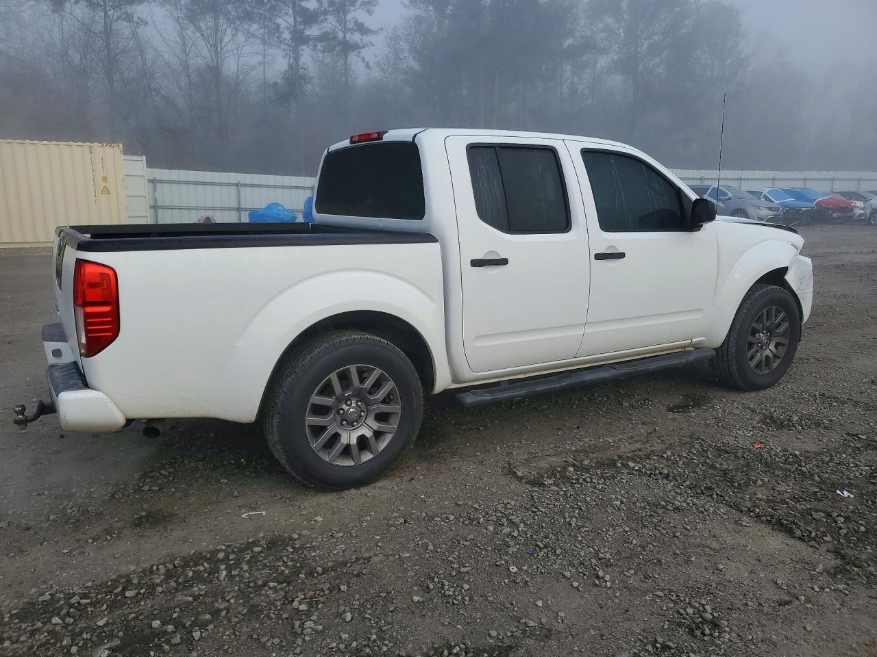 2012 NISSAN Frontier
