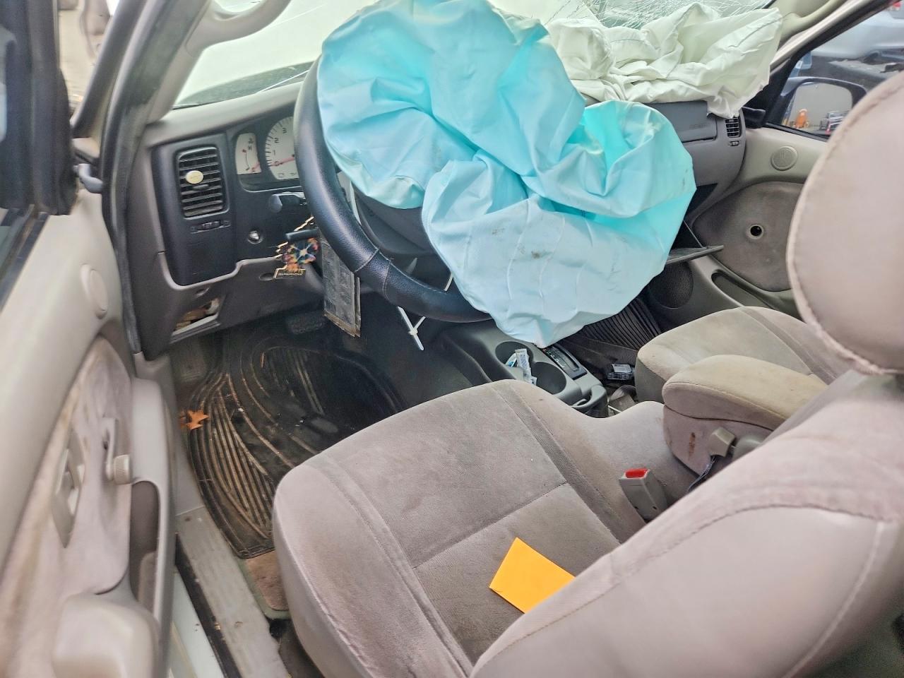 2004 TOYOTA TACOMA