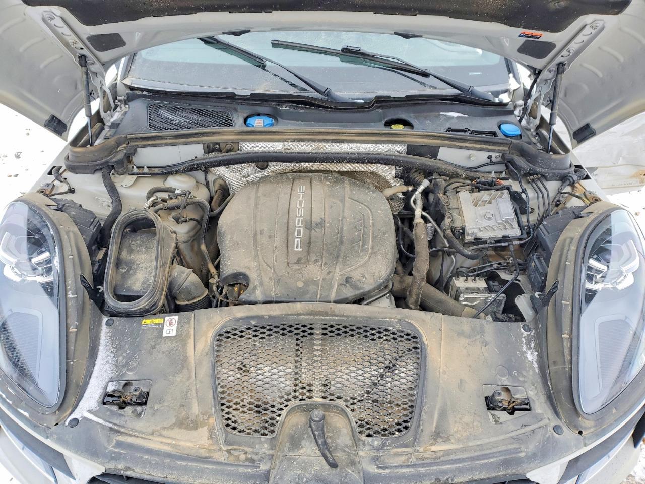 2021 PORSCHE Macan