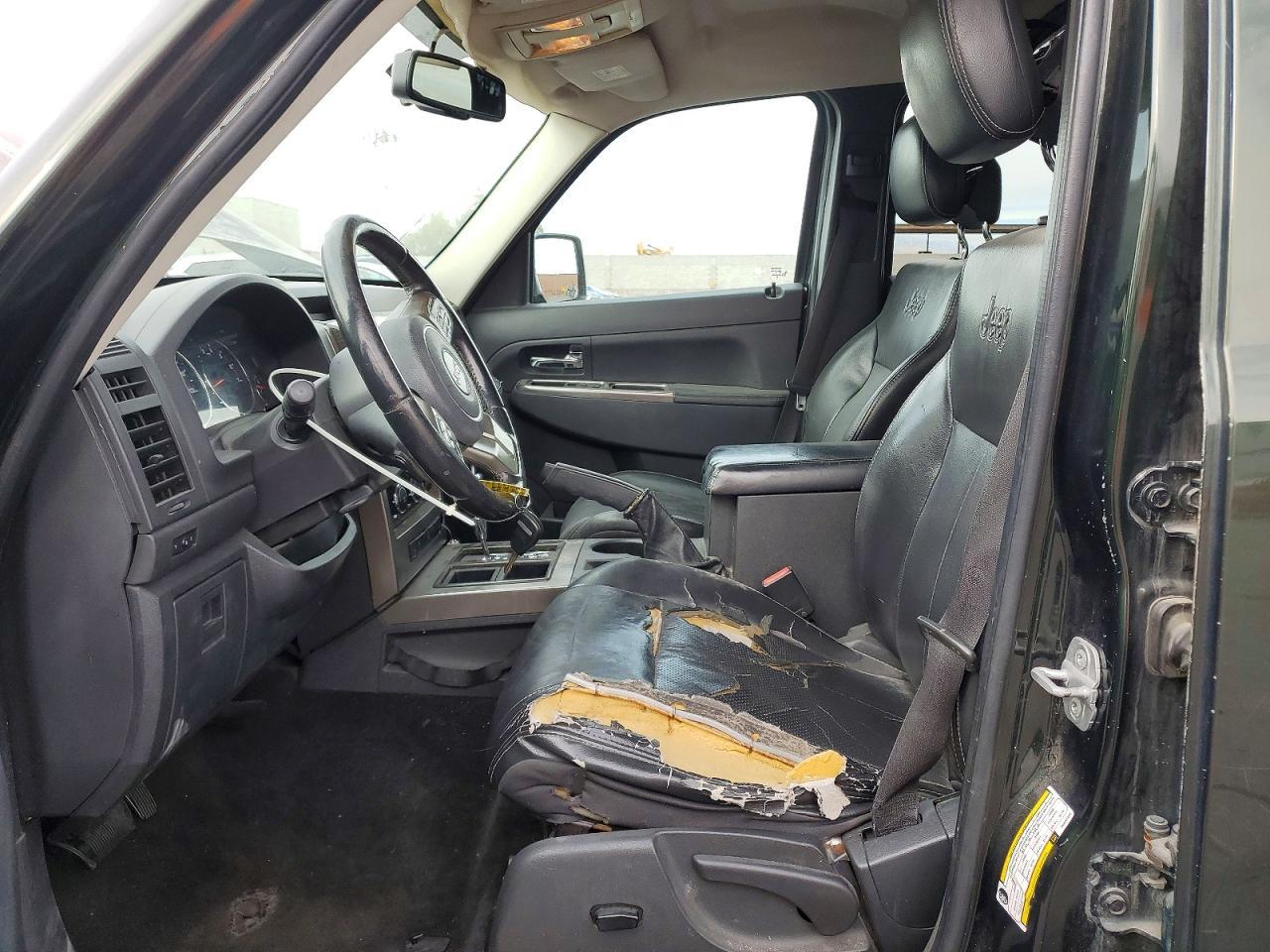 2011 JEEP Liberty
