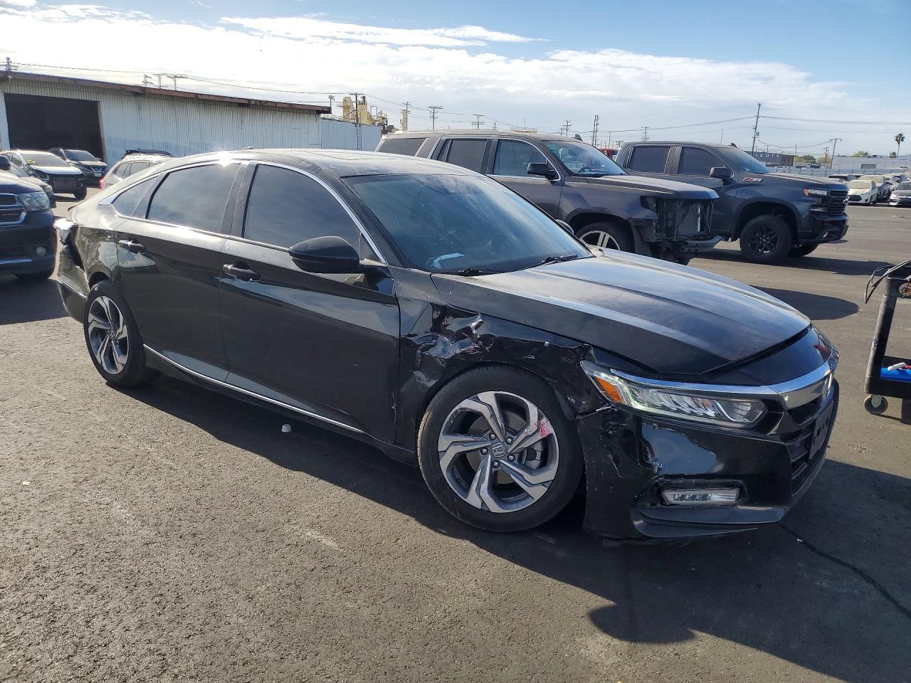 2018 HONDA ACCORD