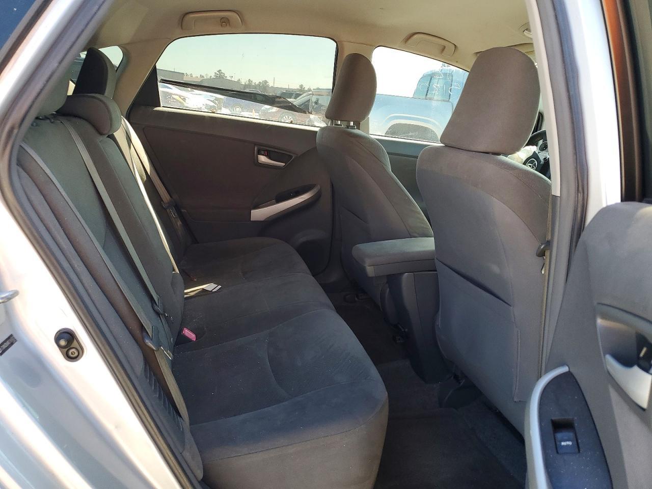 2011 TOYOTA PRIUS