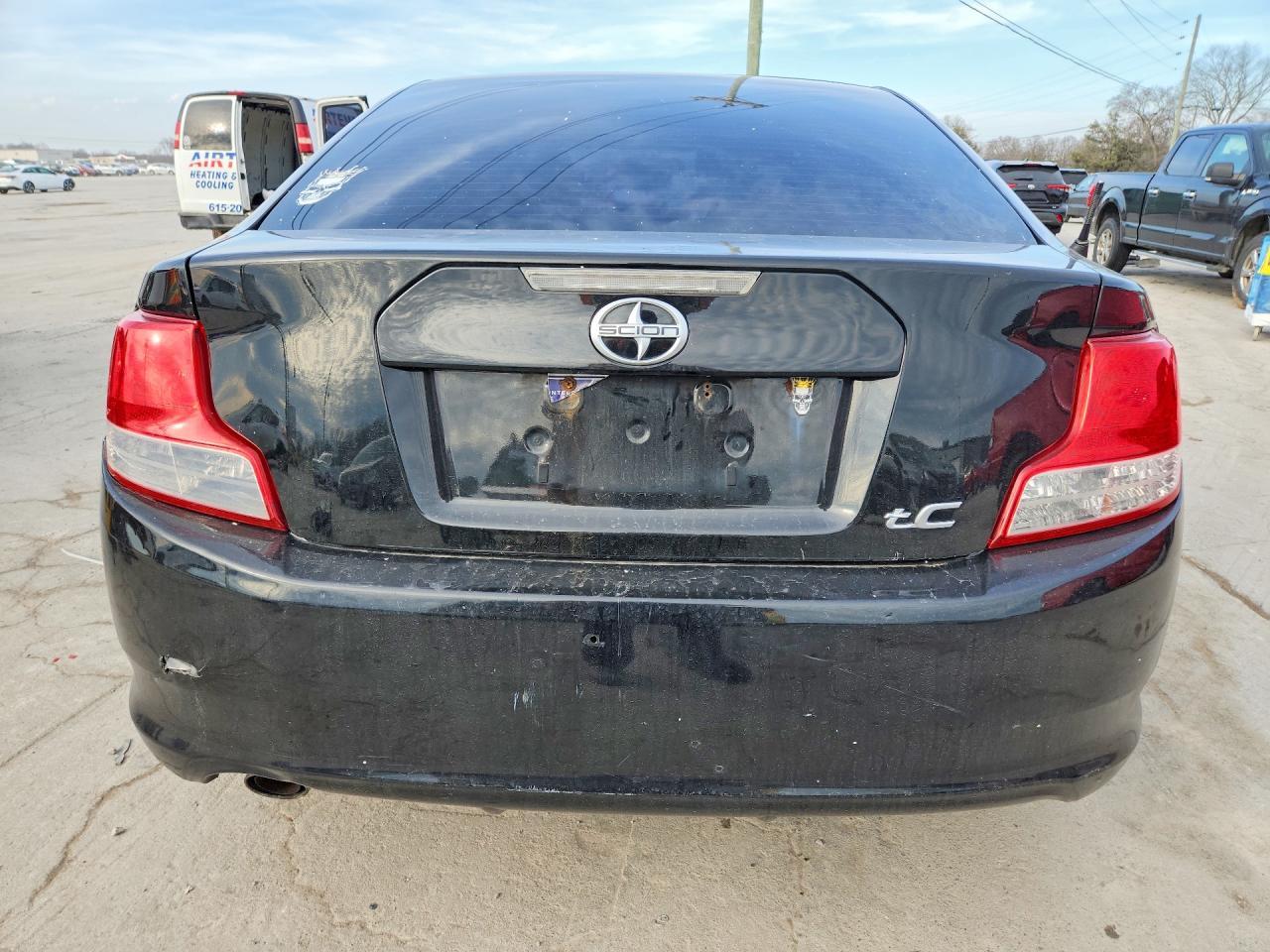 2011 TOYOTA SCION