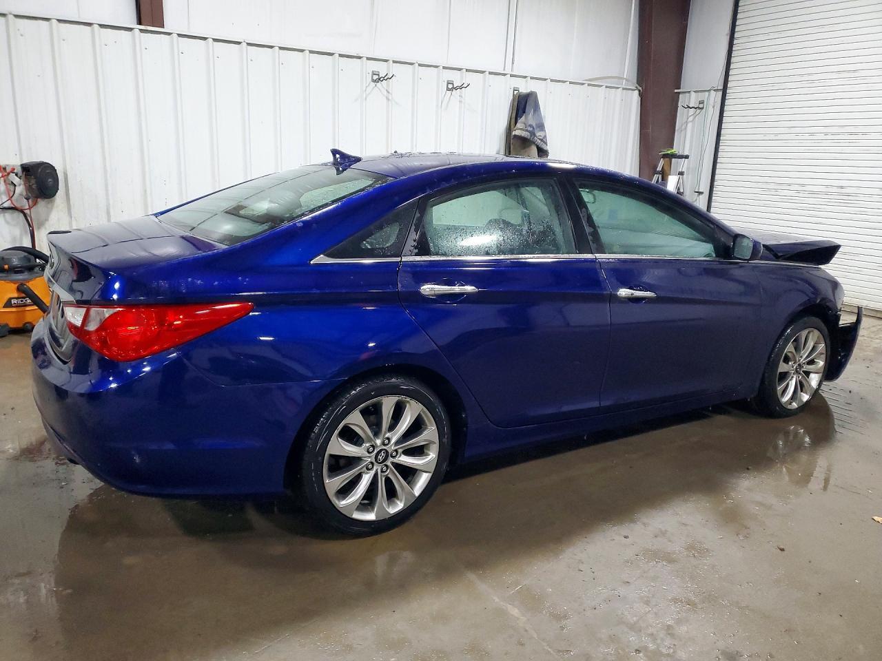 2011 HYUNDAI SONATA