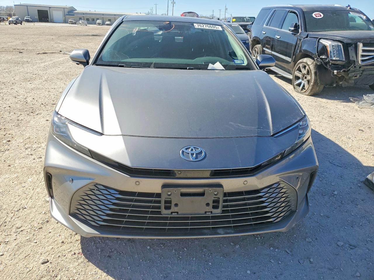 2025 TOYOTA CAMRY