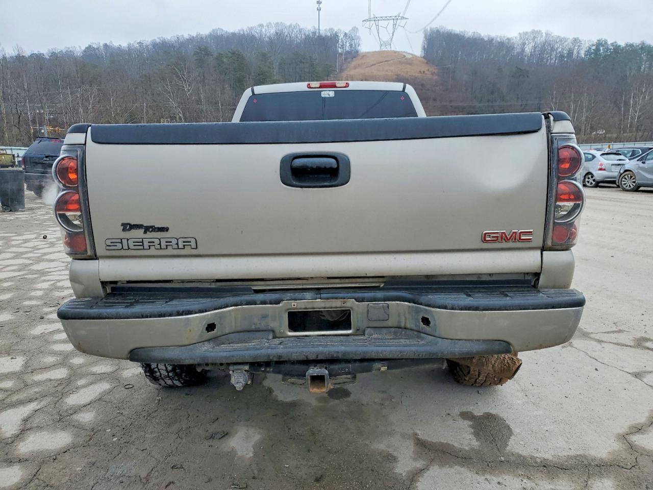 2005 GMC Sierra