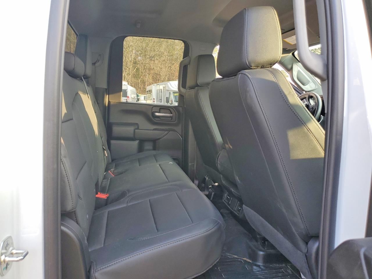 2025 CHEVROLET Silverado