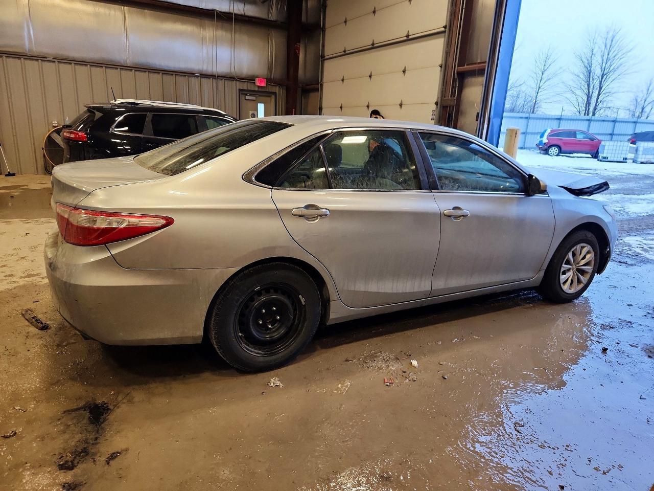 2015 TOYOTA CAMRY