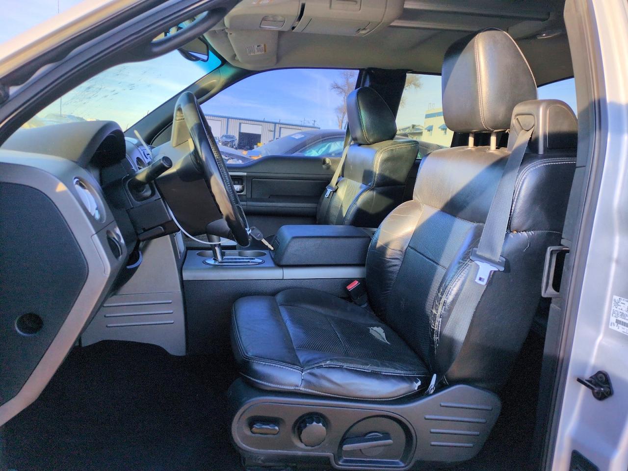 2004 FORD F-150 Lightning