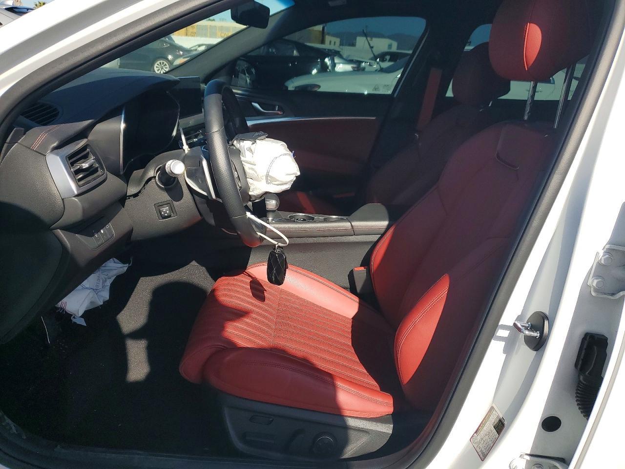 2026 GENESIS G70