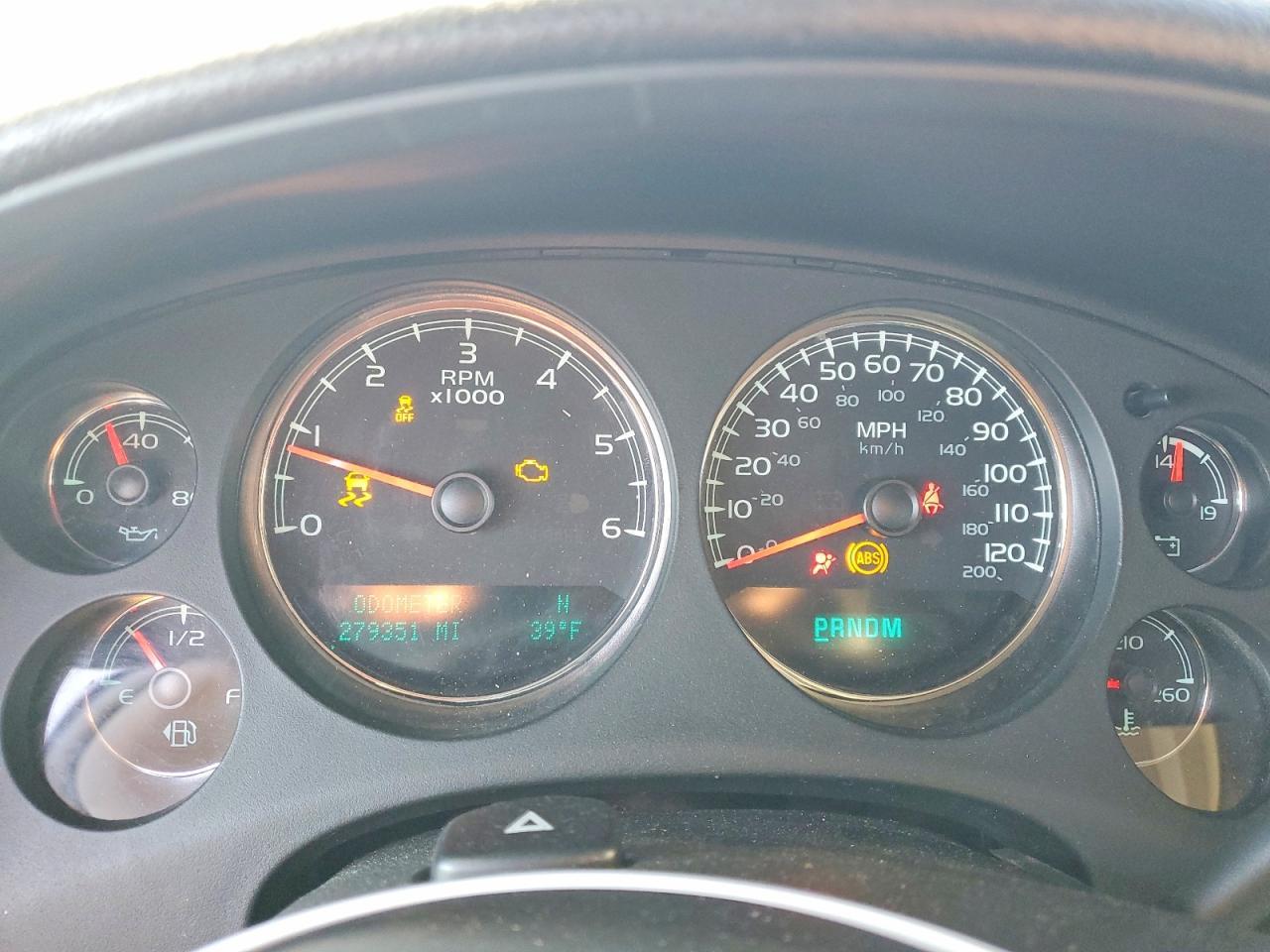 2012 CHEVROLET Suburban