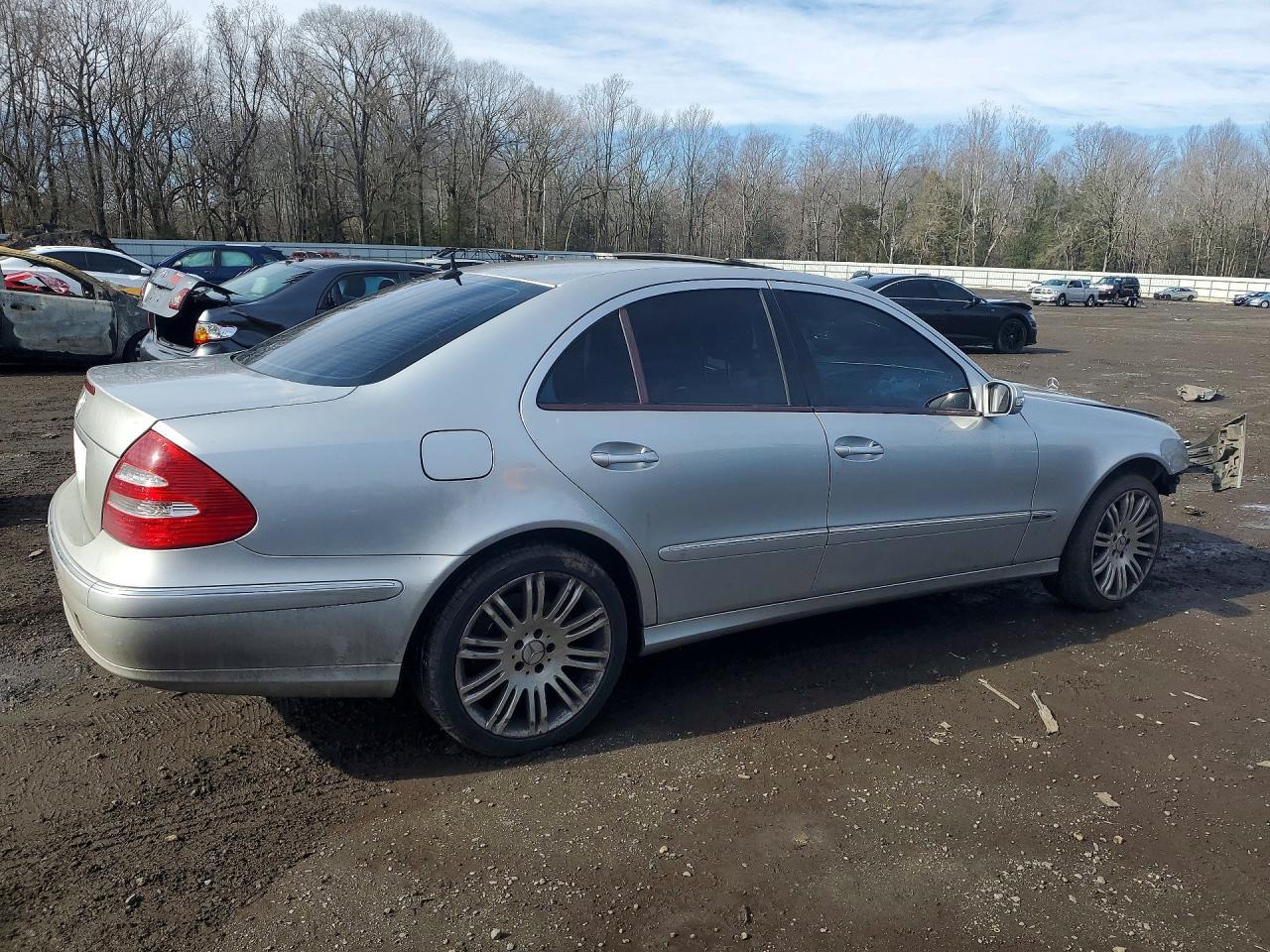 2004 MERCEDES-BENZ E-Class