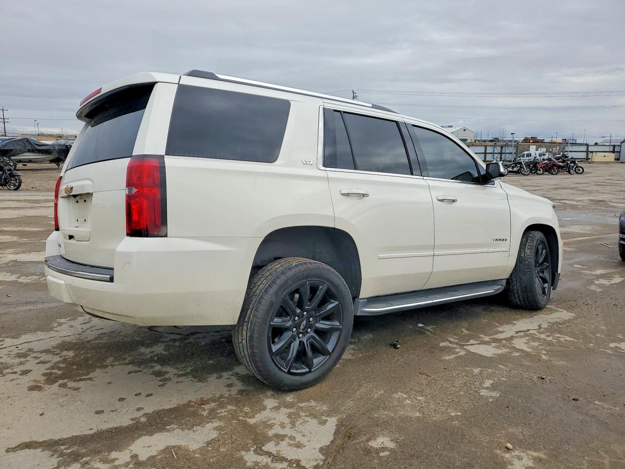 2015 CHEVROLET Tahoe