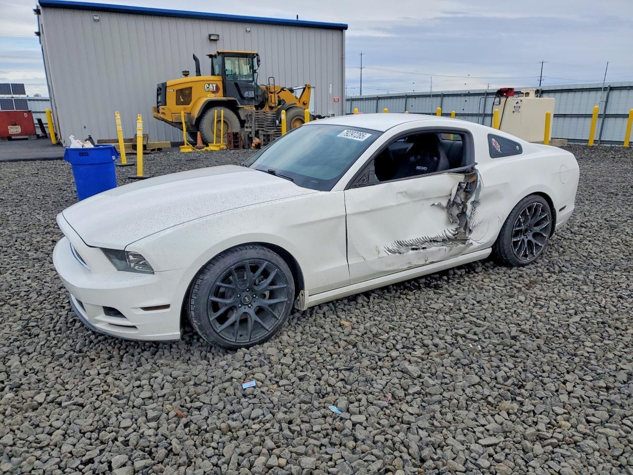 2013 FORD MUSTANG
