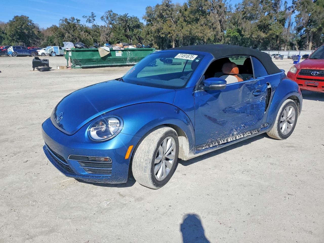 2017 VOLKSWAGEN Beetle