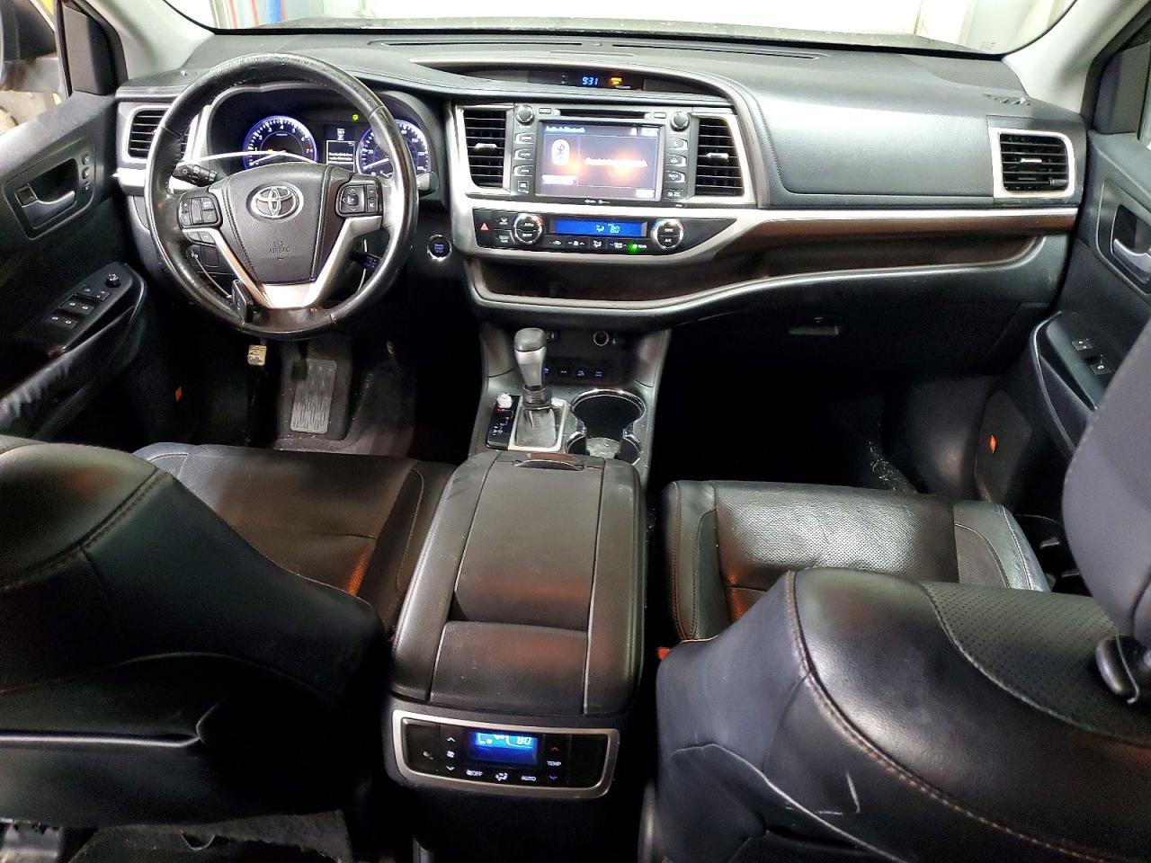 2014 TOYOTA HIGHLANDER