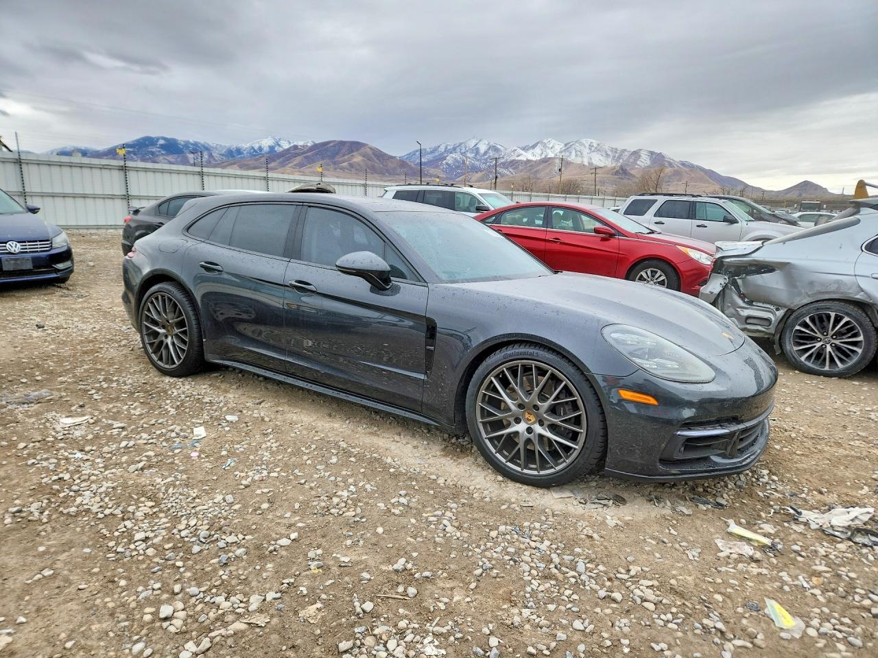 2019 PORSCHE Panamera