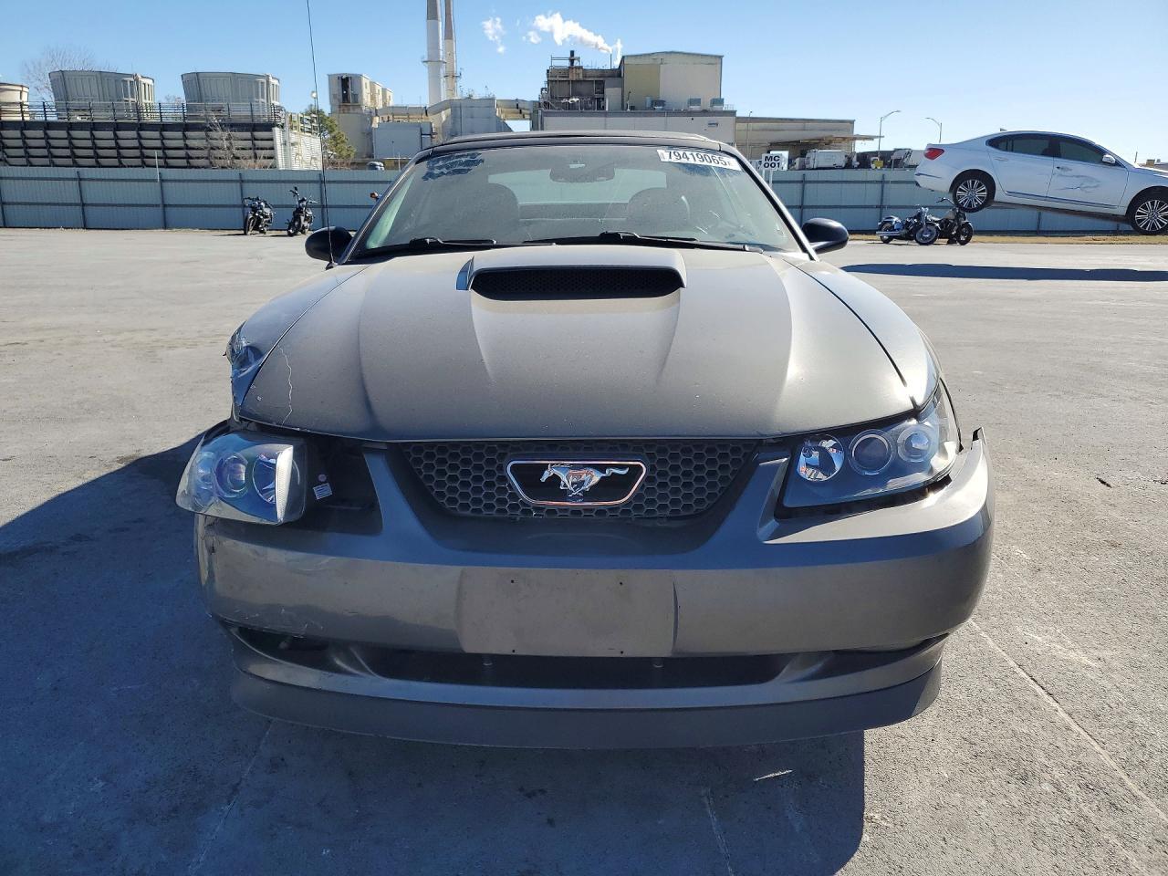 2004 FORD MUSTANG