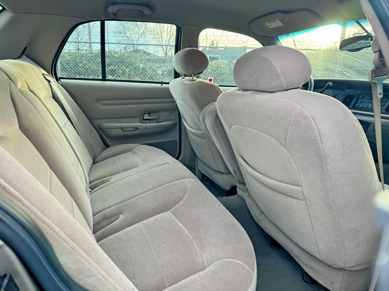 2001 FORD Crown Victoria
