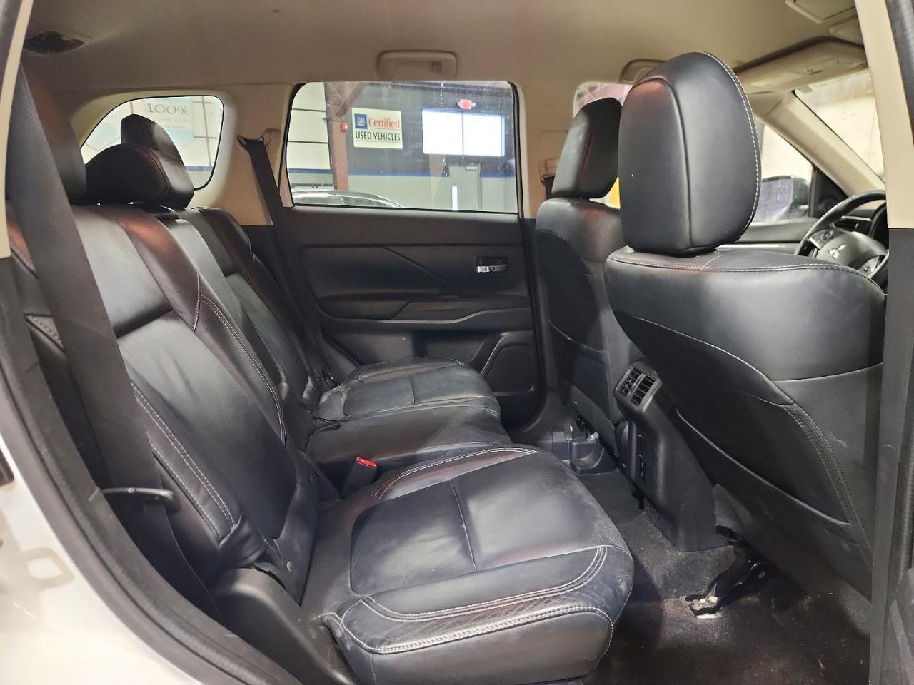 2020 MITSUBISHI outlander